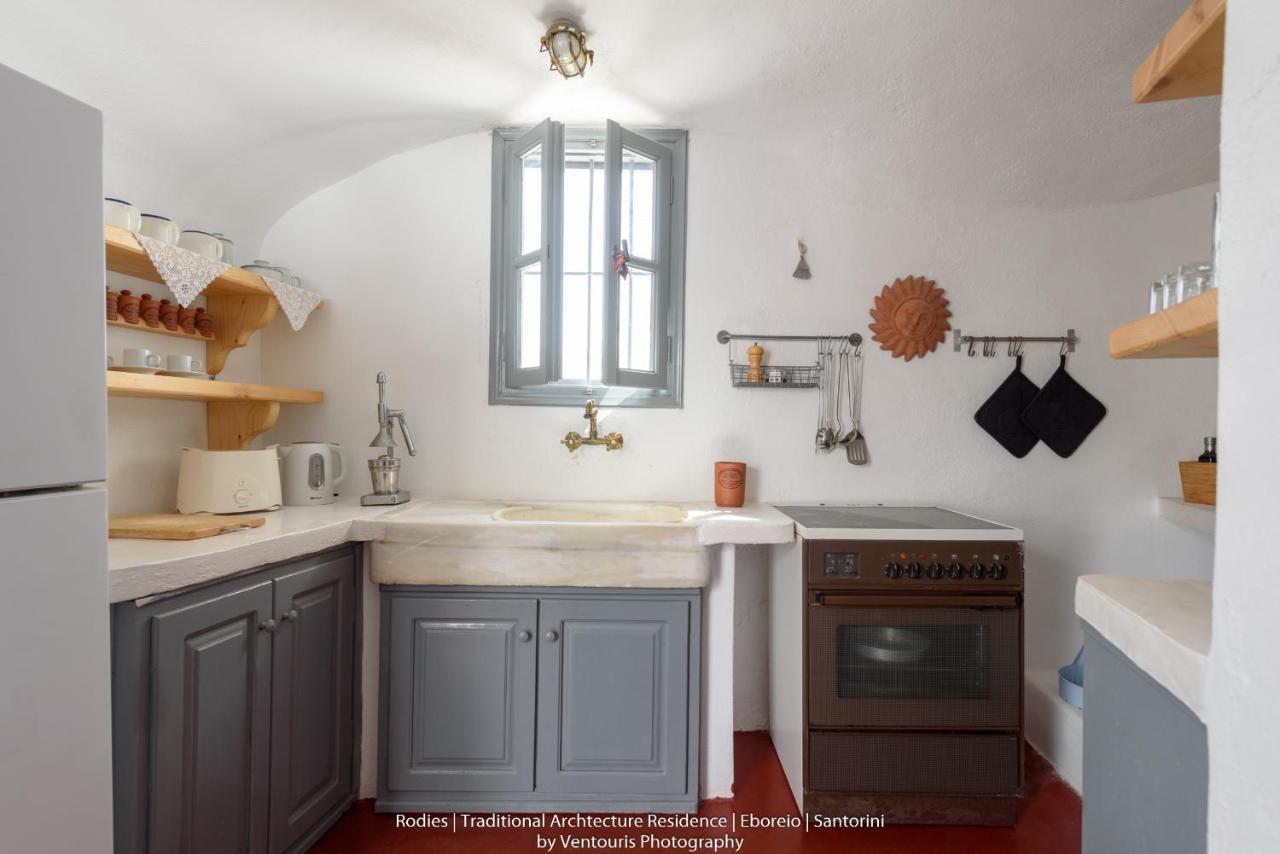 Rodies Traditional House Emporio  Экстерьер фото