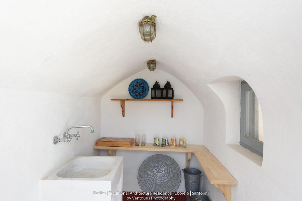 Rodies Traditional House Emporio  Экстерьер фото